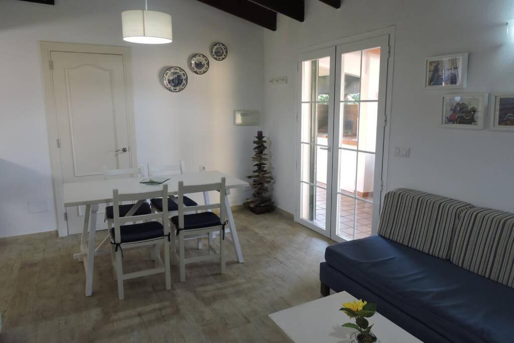 Chalet Cerca De La Playa Cala' en Bosch Bagian luar foto