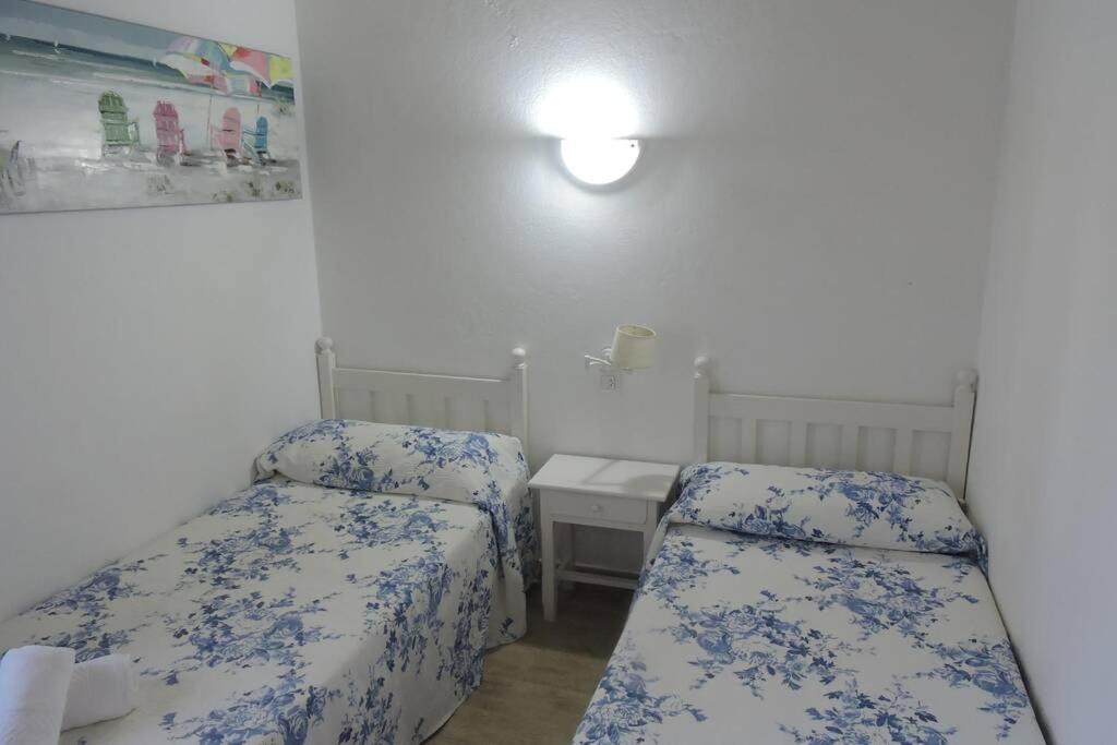 Chalet Cerca De La Playa Cala' en Bosch Bagian luar foto