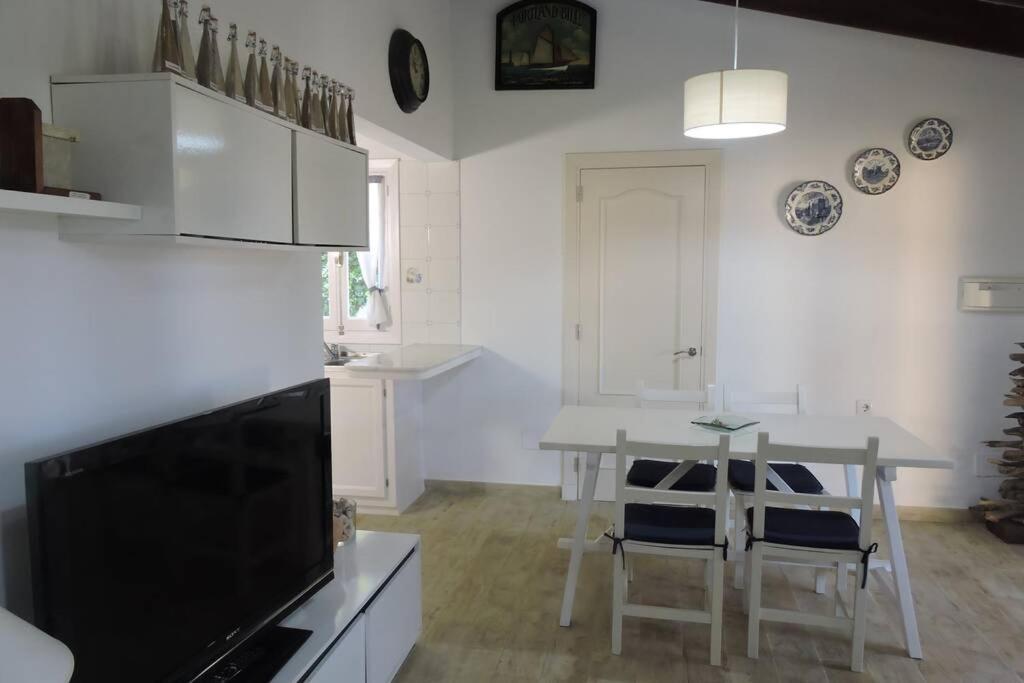 Chalet Cerca De La Playa Cala' en Bosch Bagian luar foto